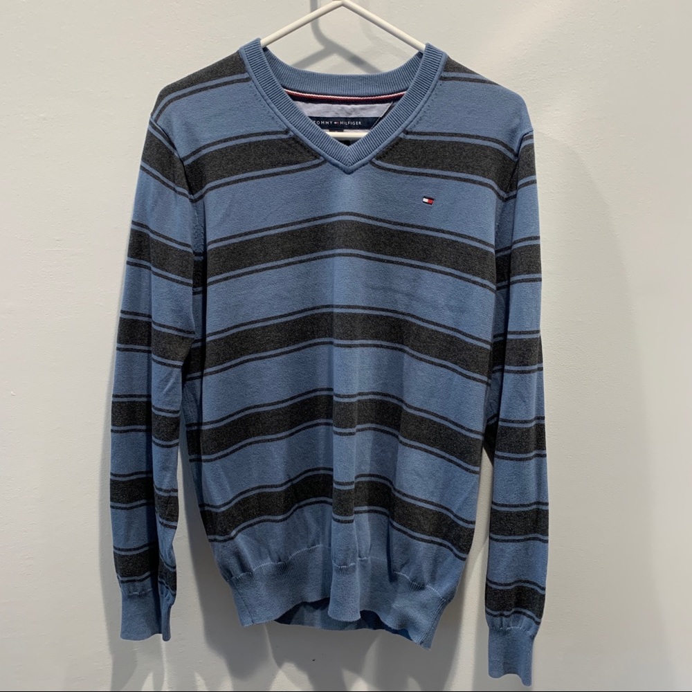 Tommy Hilfiger Men's Sweater V Neck Blue and Gray Size Medium M 100% Pima Cotton